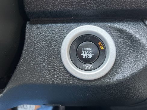 Used 2017 RAM 1500 Laramie w/ Convenience Group image 34