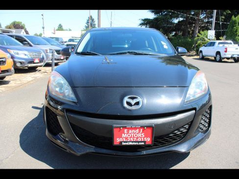Used 2013 MAZDA MAZDA3 i Touring FWD image 2