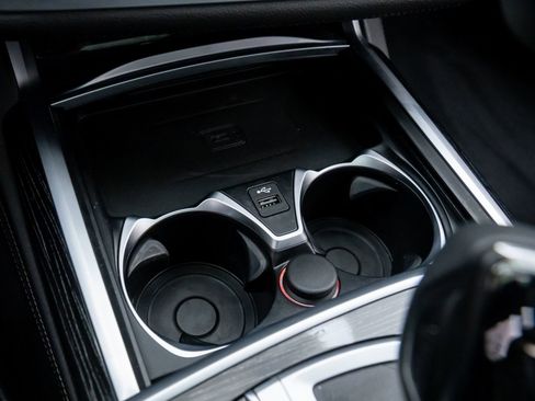 Certified 2022 BMW 750i xDrive w/ Executive Package image 21