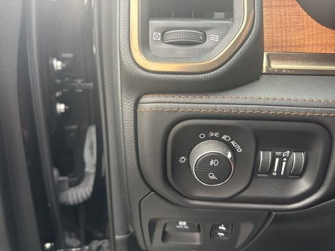 Used 2023 RAM 1500 Limited image 22