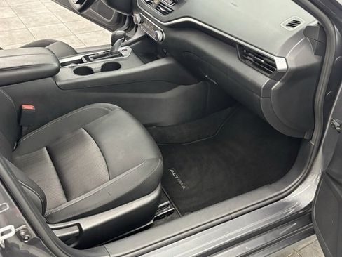Used 2024 Nissan Altima 2.5 S image 27