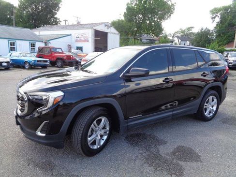 Used 2019 GMC Terrain SLE FWD image 2