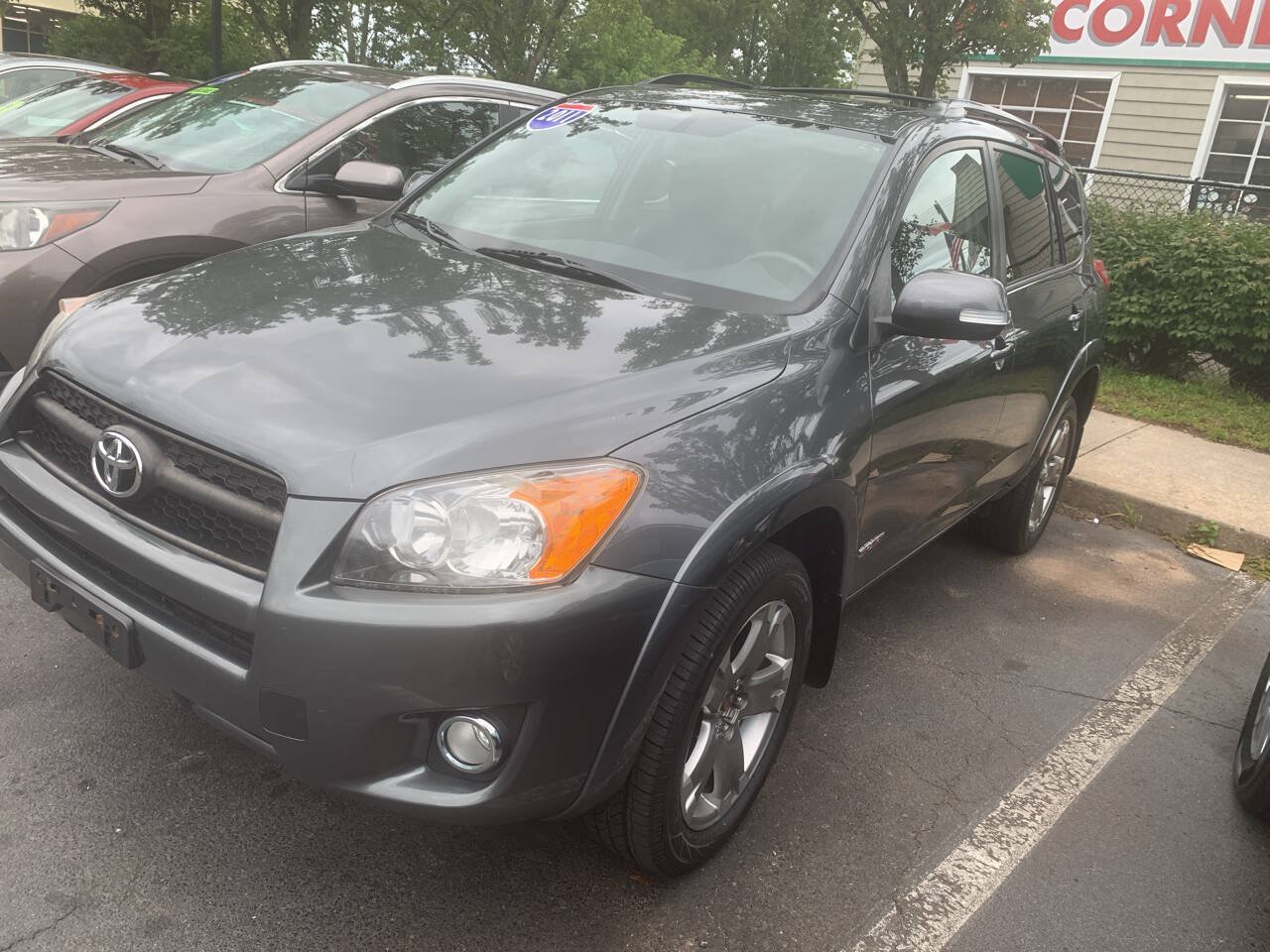 Used 2011 Toyota RAV4 Sport w/ Sport Appearance Pkg AWD/4WD image 5