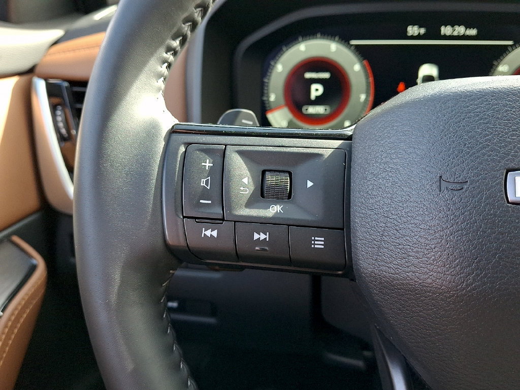 Used 2025 Nissan Rogue Platinum AWD/4WD image 22