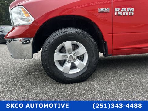 Used 2017 RAM 1500 Classic SLT image 9