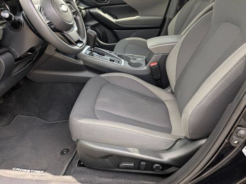 Used 2025 Subaru Crosstrek 2.5i Premium AWD/4WD image 11