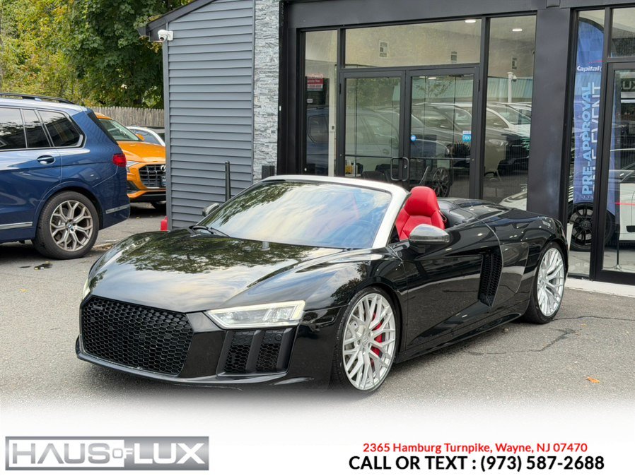 Used 2017 Audi R8 V10 w/ Carbon Exterior Package AWD/4WD image 11