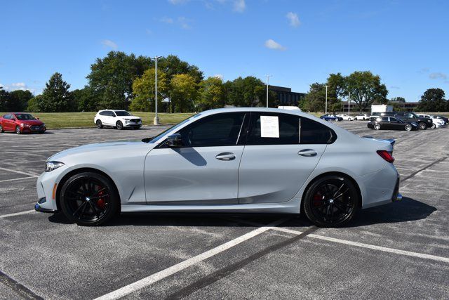 Used 2023 BMW M340i xDrive w/ Premium Package AWD/4WD image 4
