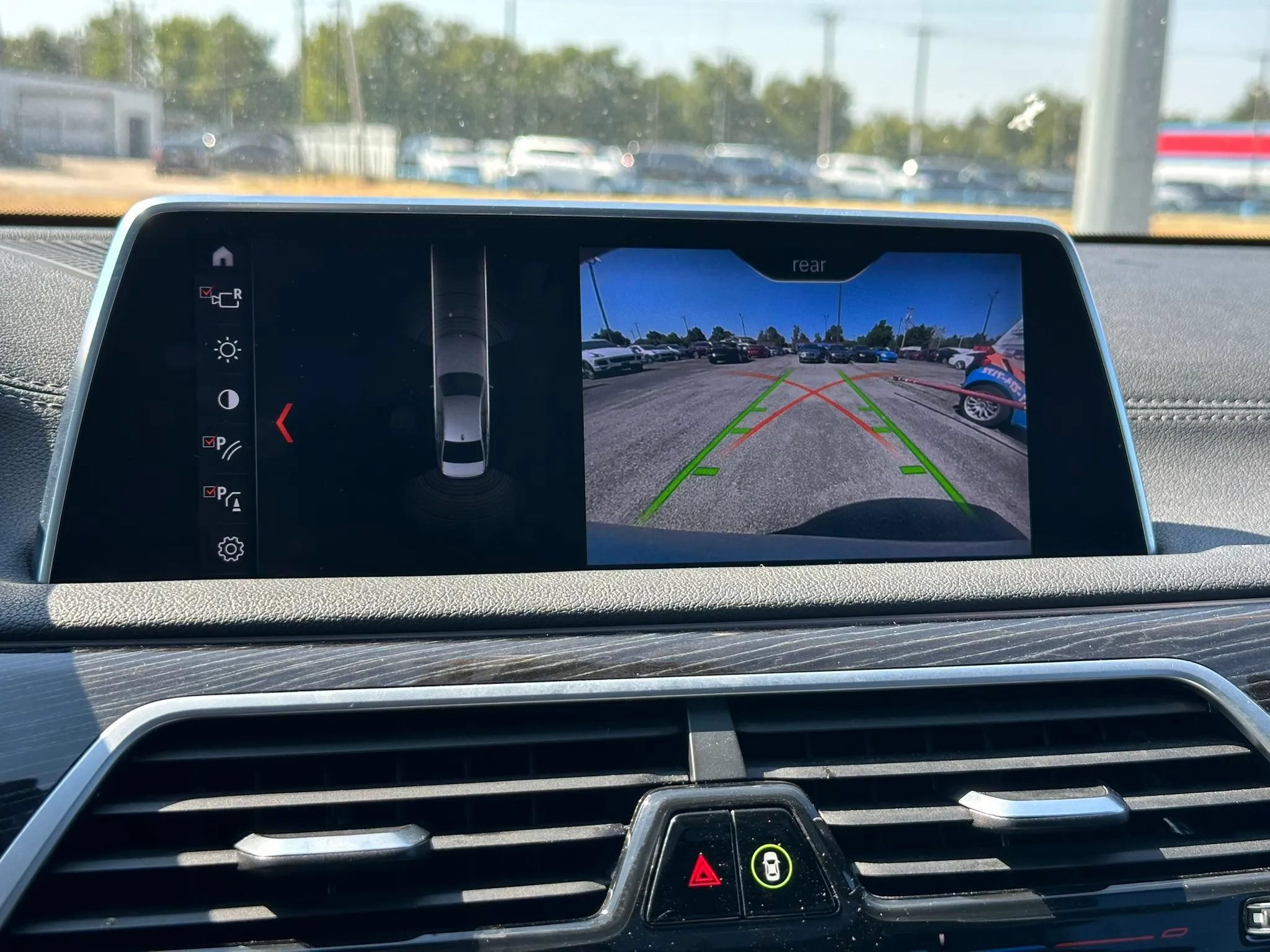 Used 2019 BMW 740i w/ M Sport Package RWD image 38