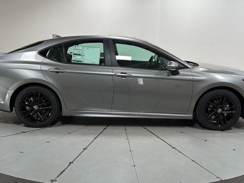 New 2026 Toyota Camry SE image 6