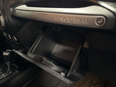 Used 2016 Jeep Wrangler Unlimited Sport w/ Quick Order Package 24S image 27