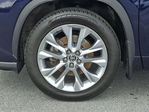 Used 2022 Toyota Highlander Limited image 8