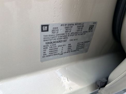 Used 2016 Chevrolet Suburban LTZ image 29