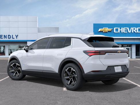 New 2026 Chevrolet Equinox EV LT image 13