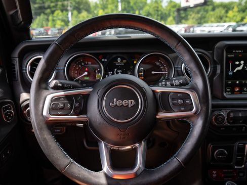 Used 2021 Jeep Wrangler Unlimited Rubicon 4xe w/ Cold Weather Group AWD/4WD image 28
