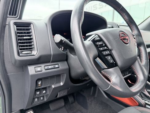 Certified 2023 Nissan Frontier PRO-4X w/ Technology Package AWD/4WD image 17