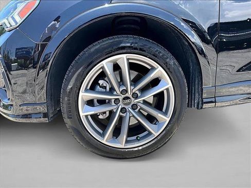 Used 2023 Audi Q3 2.0T Premium AWD/4WD image 10