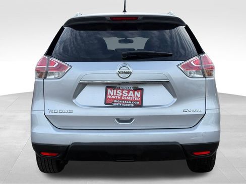 Used 2016 Nissan Rogue SV image 9