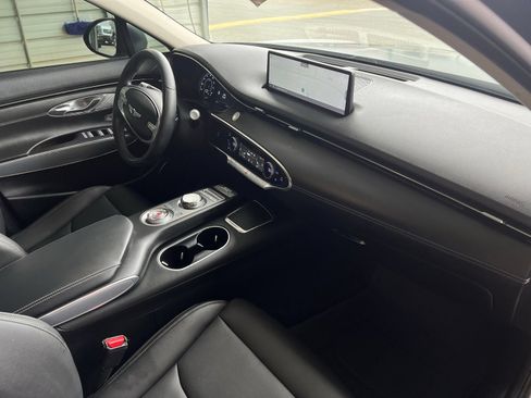 Used 2023 Genesis GV70 2.5T w/ Select Package AWD/4WD image 17