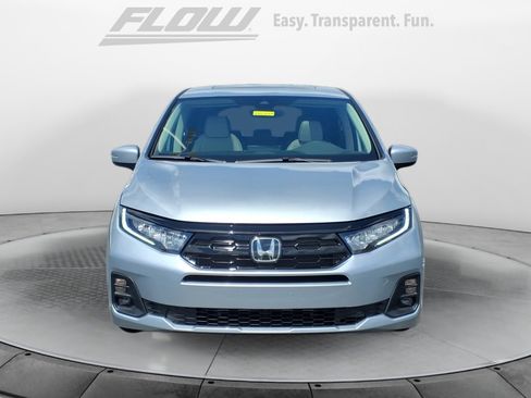 New 2026 Honda Odyssey Touring image 2