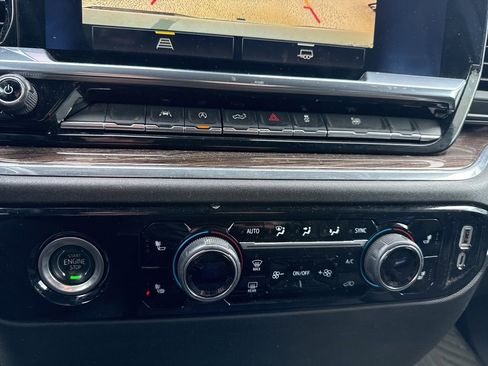 Used 2024 Chevrolet Silverado 1500 LT image 12