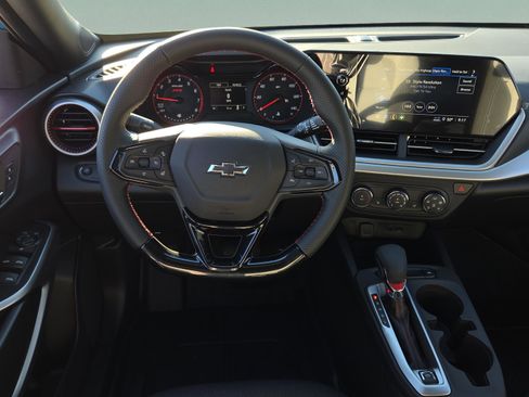 New 2026 Chevrolet Trax RS image 12