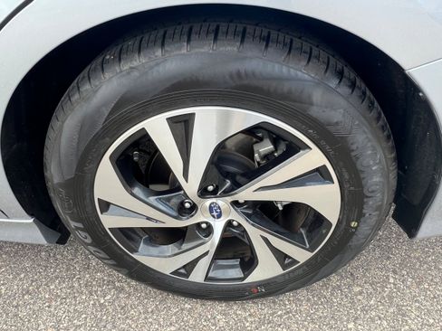 Certified 2025 Subaru Legacy Premium w/ Popular Package #1A image 9