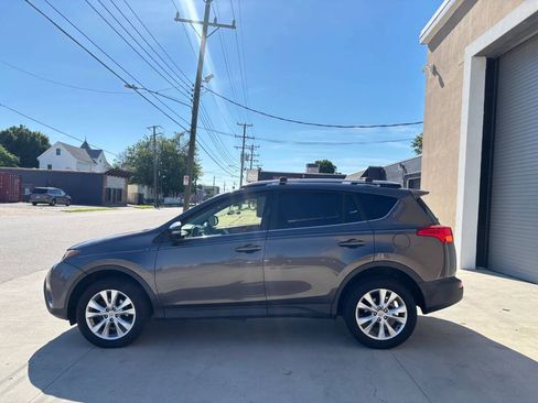 Used 2013 Toyota RAV4 Limited AWD/4WD image 3