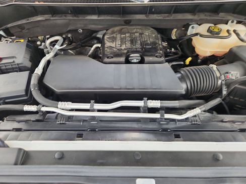 Certified 2022 Chevrolet Silverado 1500 LT RWD image 28