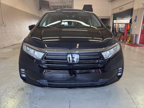 Used 2021 Honda Odyssey EX-L image 2