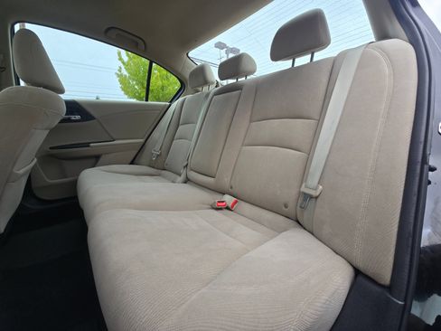 Used 2015 Honda Accord EX image 17