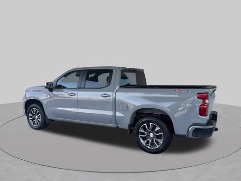 Used 2024 Chevrolet Silverado 1500 LT AWD/4WD image 5