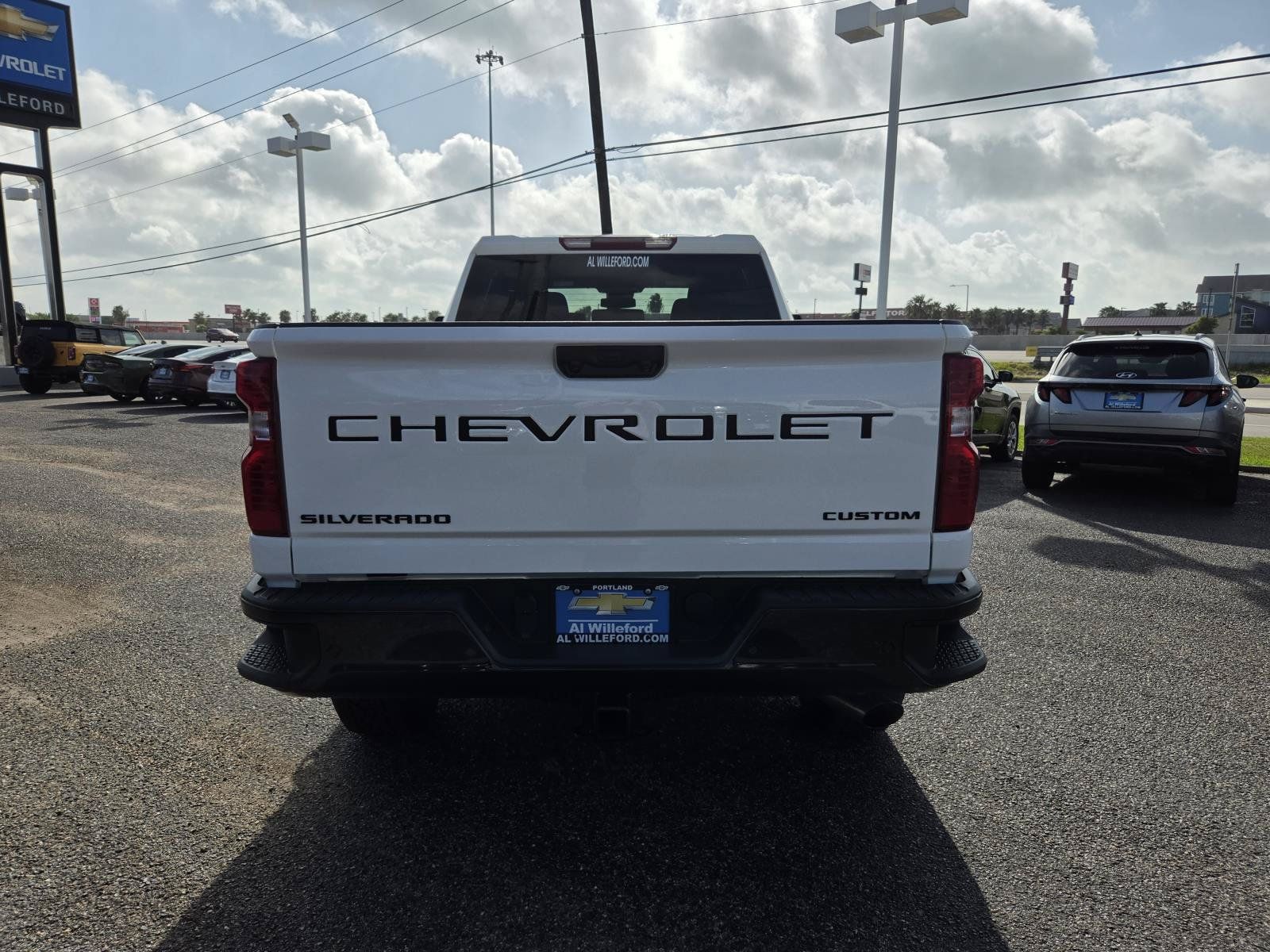 New 2026 Chevrolet Silverado 2500 Custom w/ Custom Value Package AWD/4WD image 4