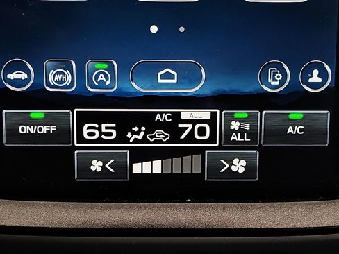 Used 2026 Subaru Crosstrek 2.0i Premium image 26