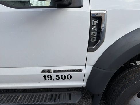 Used 2020 Ford F450 XL w/ Power Equipment Group image 5