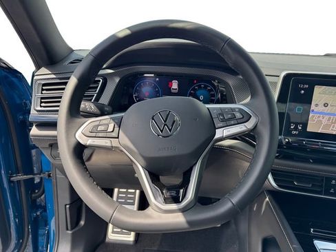 New 2026 Volkswagen Atlas Cross Sport SEL Premium R-Line AWD/4WD image 17