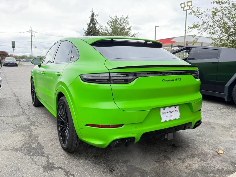 Used 2023 Porsche Cayenne GTS AWD/4WD image 8