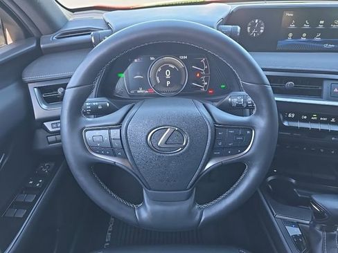Used 2020 Lexus UX 250h w/ Premium Package image 20