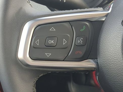 Used 2025 Jeep Wrangler Unlimited Sahara AWD/4WD image 24