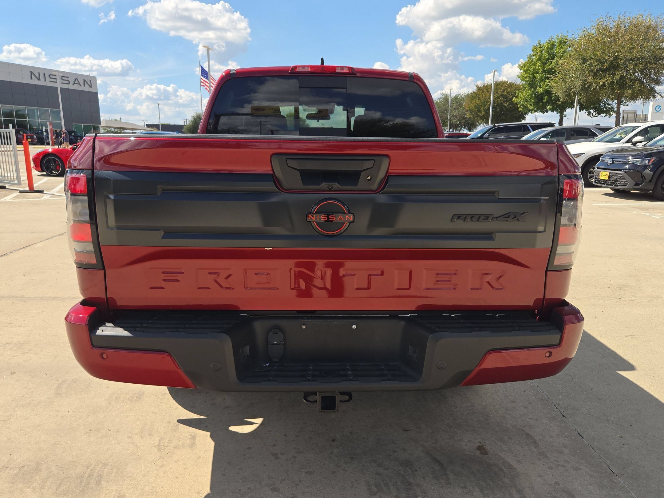 Used 2025 Nissan Frontier PRO-4X w/ Tow Package AWD/4WD image 4