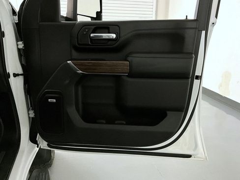 Certified 2020 Chevrolet Silverado 2500 High Country w/ Z71 Off-Road Package image 16