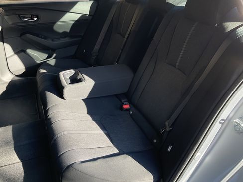 Used 2024 Honda Accord Sport image 27