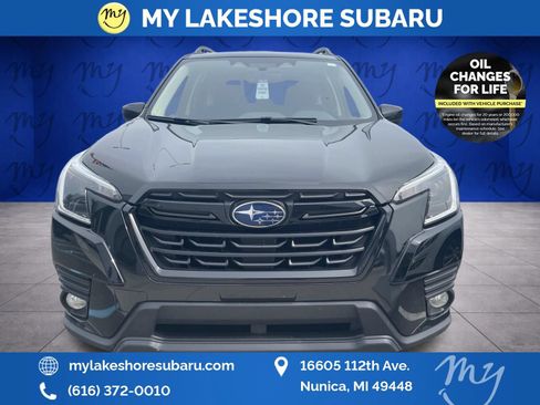 Used 2023 Subaru Forester Premium AWD/4WD image 2