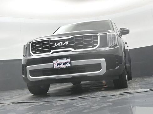 Used 2025 Kia Telluride S FWD image 45