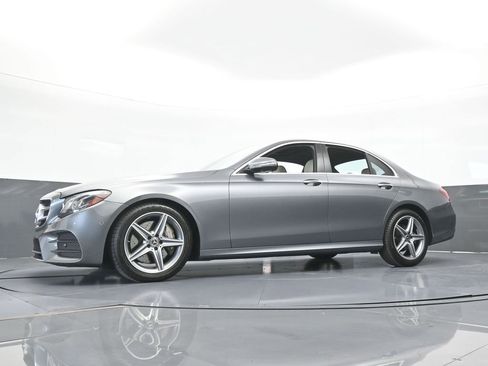 Used 2019 Mercedes-Benz E 300 image 59