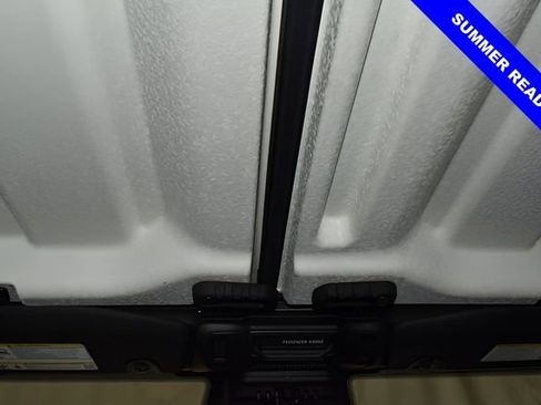 Used 2025 Jeep Wrangler Unlimited Sport AWD/4WD image 27