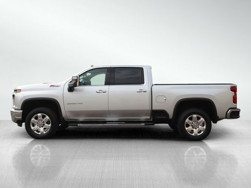 Used 2022 Chevrolet Silverado 3500 LTZ w/ LTZ Plus Package image 2