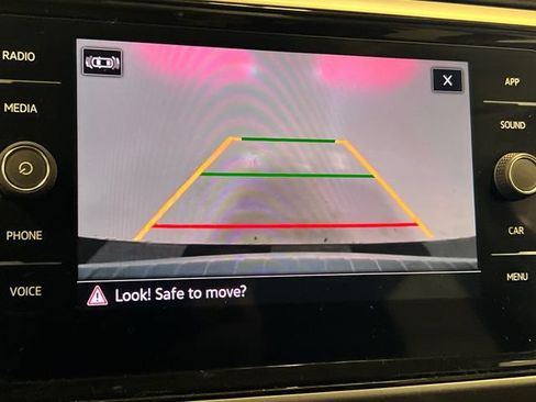 Certified 2023 Volkswagen Atlas SE FWD image 26
