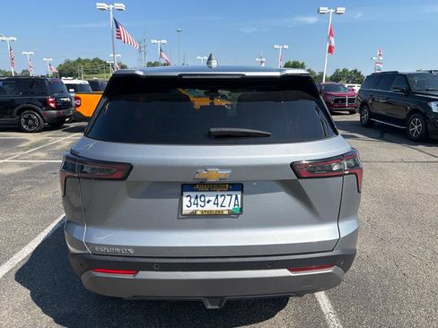 Used 2025 Chevrolet Equinox LT FWD image 7