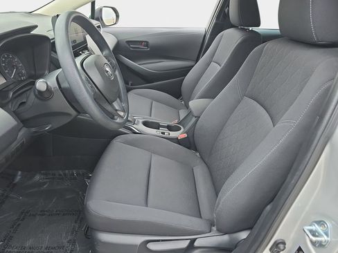 Used 2023 Toyota Corolla LE FWD image 17